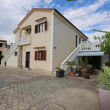 In With Two-bedrooms 1 Apartament