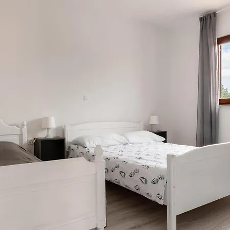 In With Two-bedrooms 1 Apartmán *