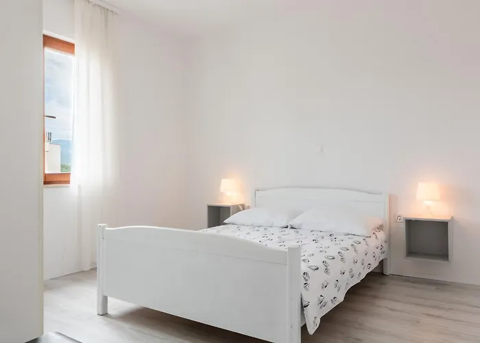 In With Two-bedrooms 1 Daire *