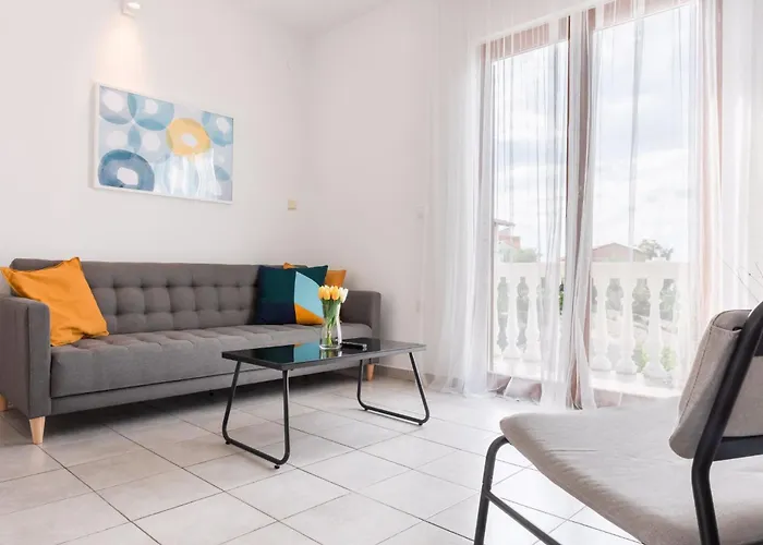 In With Two-bedrooms 1 Daire *